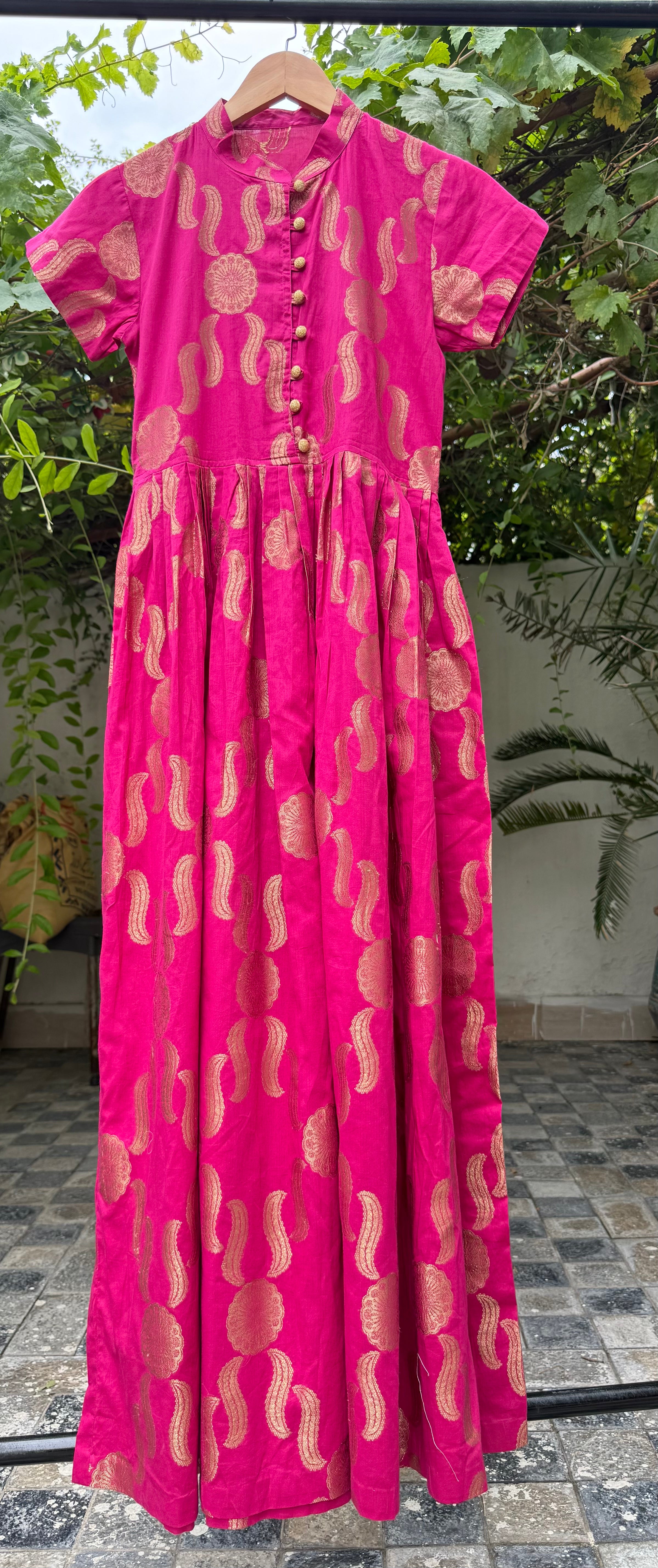 Gulabi Sona Pishwas
